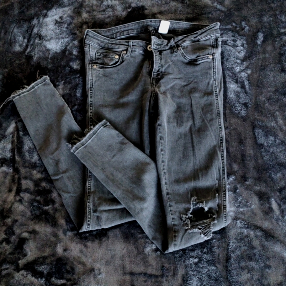 H&M charcoal super skinny low waist jeans